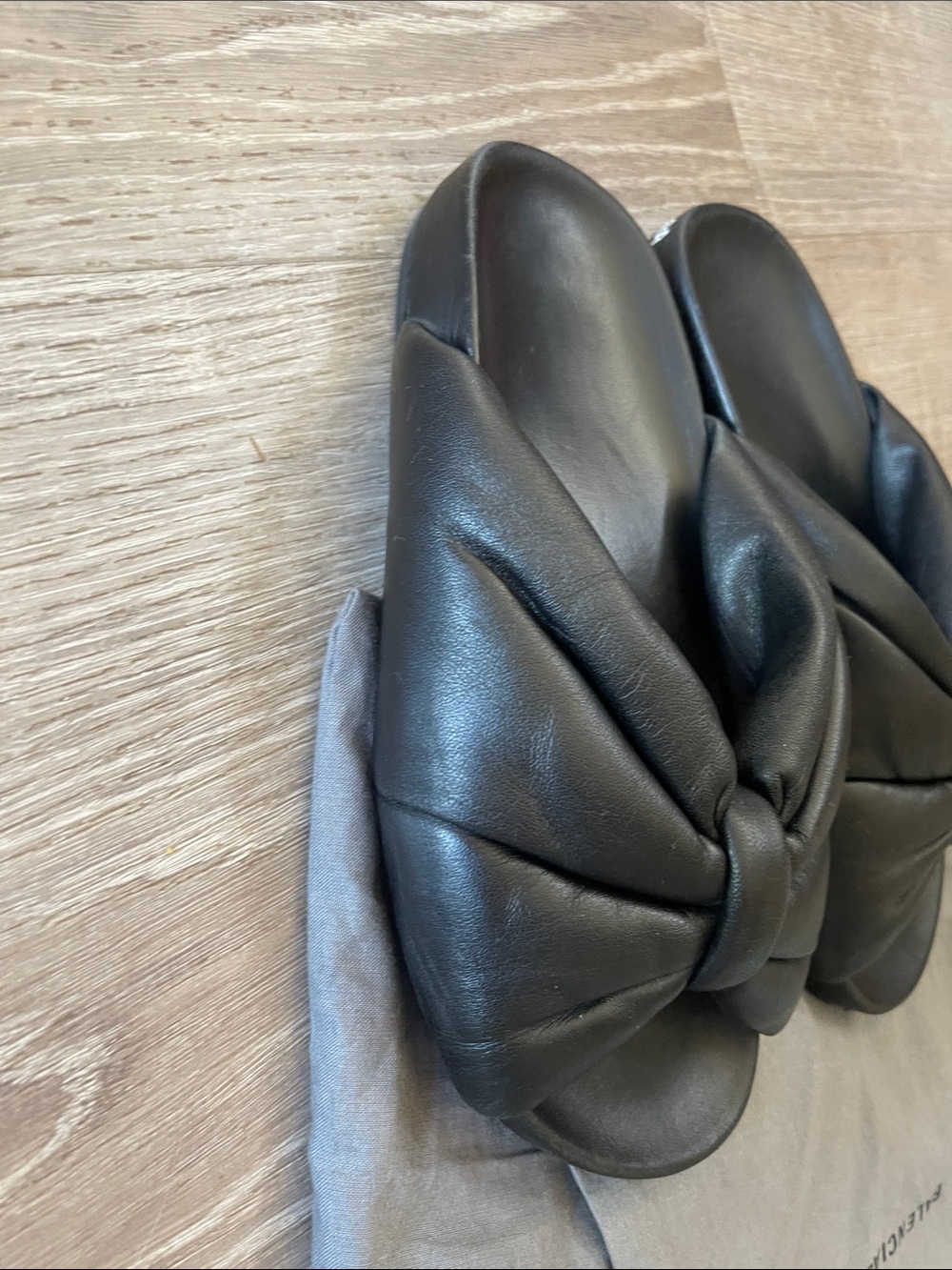 Balenciaga Black Leather Drapy Flat Slide Size 37 excellent condition - Picture 2 of 15